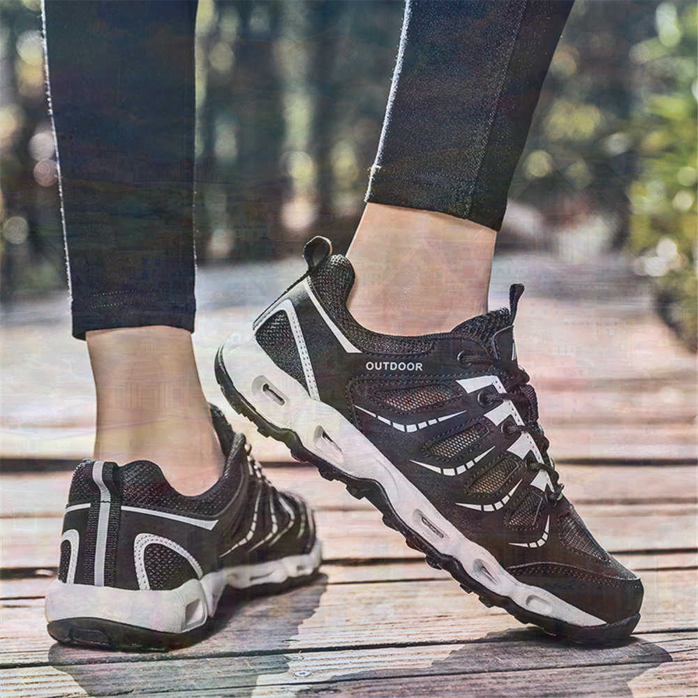 Sumer Round Tip Silver Sneaker - Quality Streetwear Brand 评论和价格